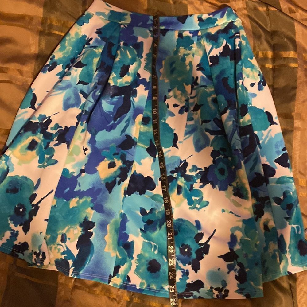 Multicolored cute skirt - Picture 4 of 5